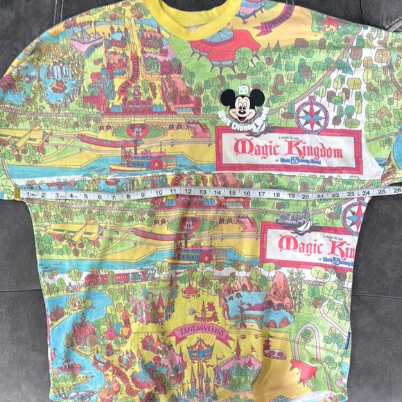 Walt Disney World Vault Collection spirit jersey adult medium - Picture 5 of 6